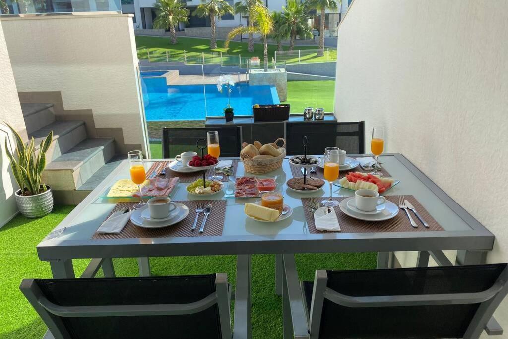 Luxury Penthouse Oasis Beach VIII Orihuela Costa Punta Prima Torrevieja Eksteriør billede