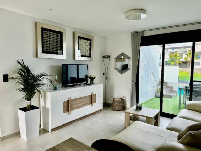 Luxury Penthouse Oasis Beach VIII Orihuela Costa Punta Prima Torrevieja Eksteriør billede